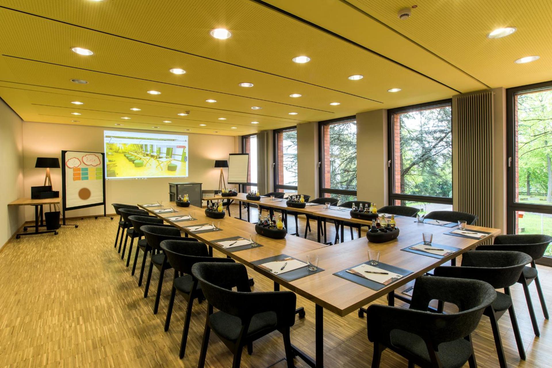 Meeting/conference room