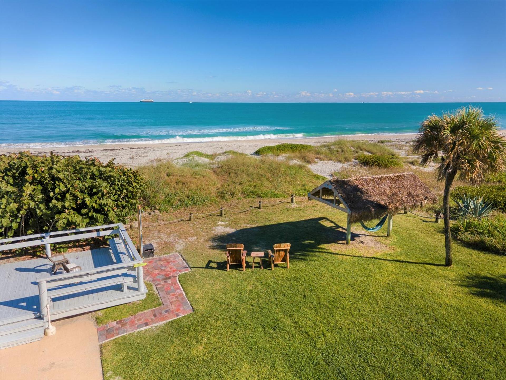 South Beach Inn - Cocoa Beach