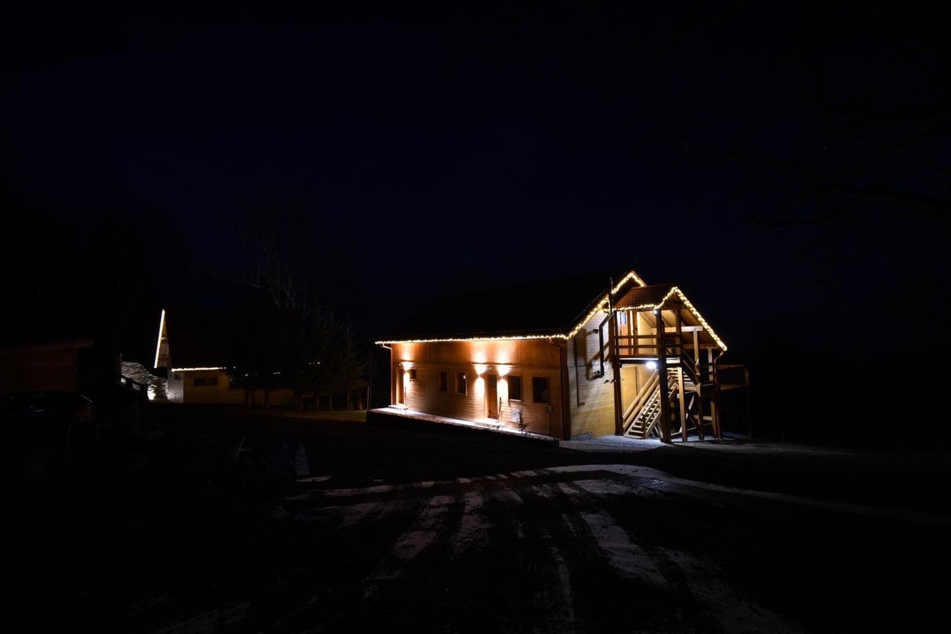 Chalet Apartments Maštal