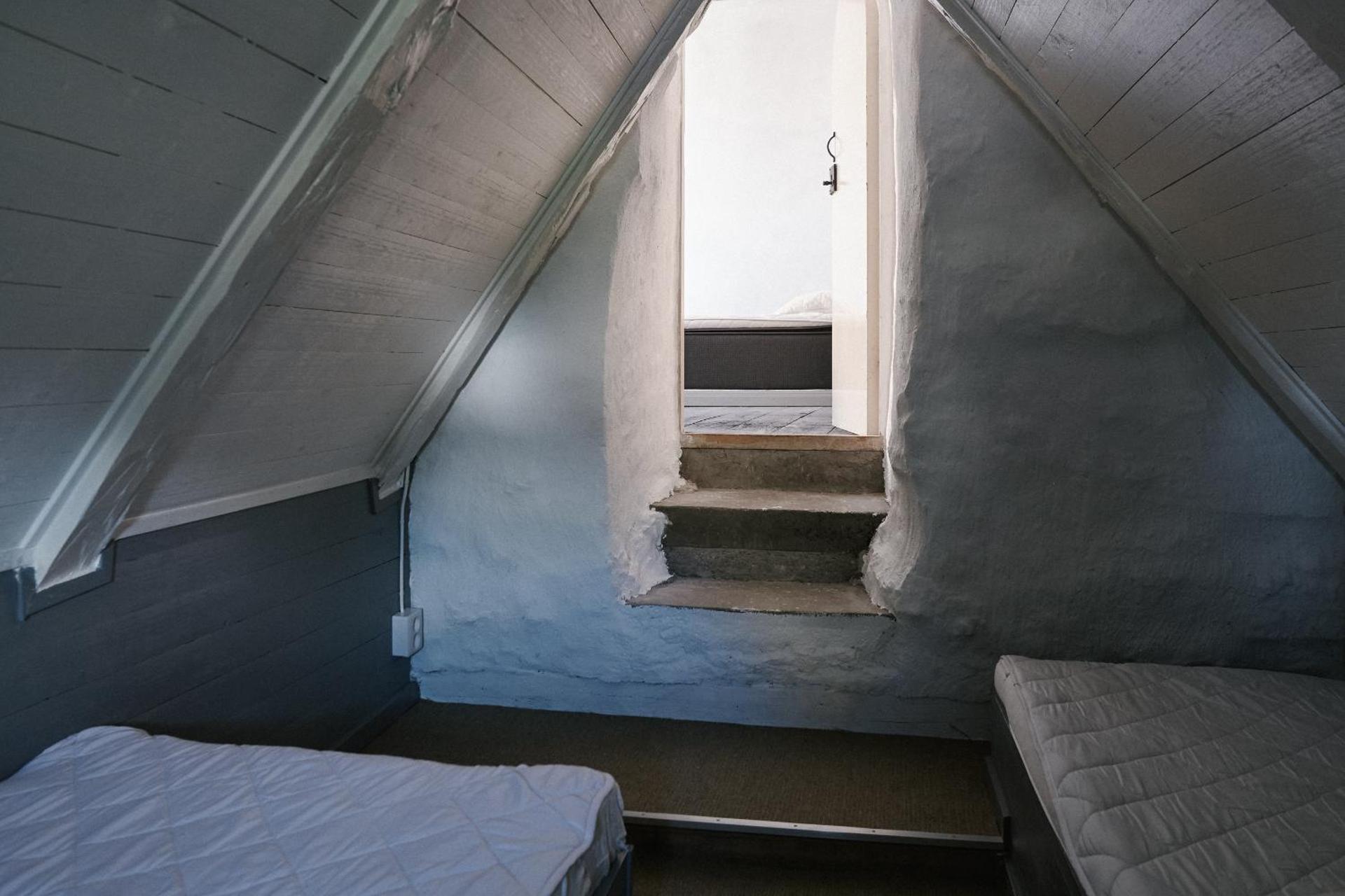 Family Room (3 Adults + 1 Child) - St: Hansgatan