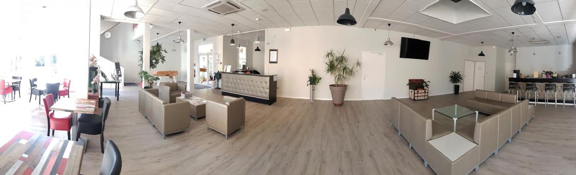 Communal lounge/ TV room