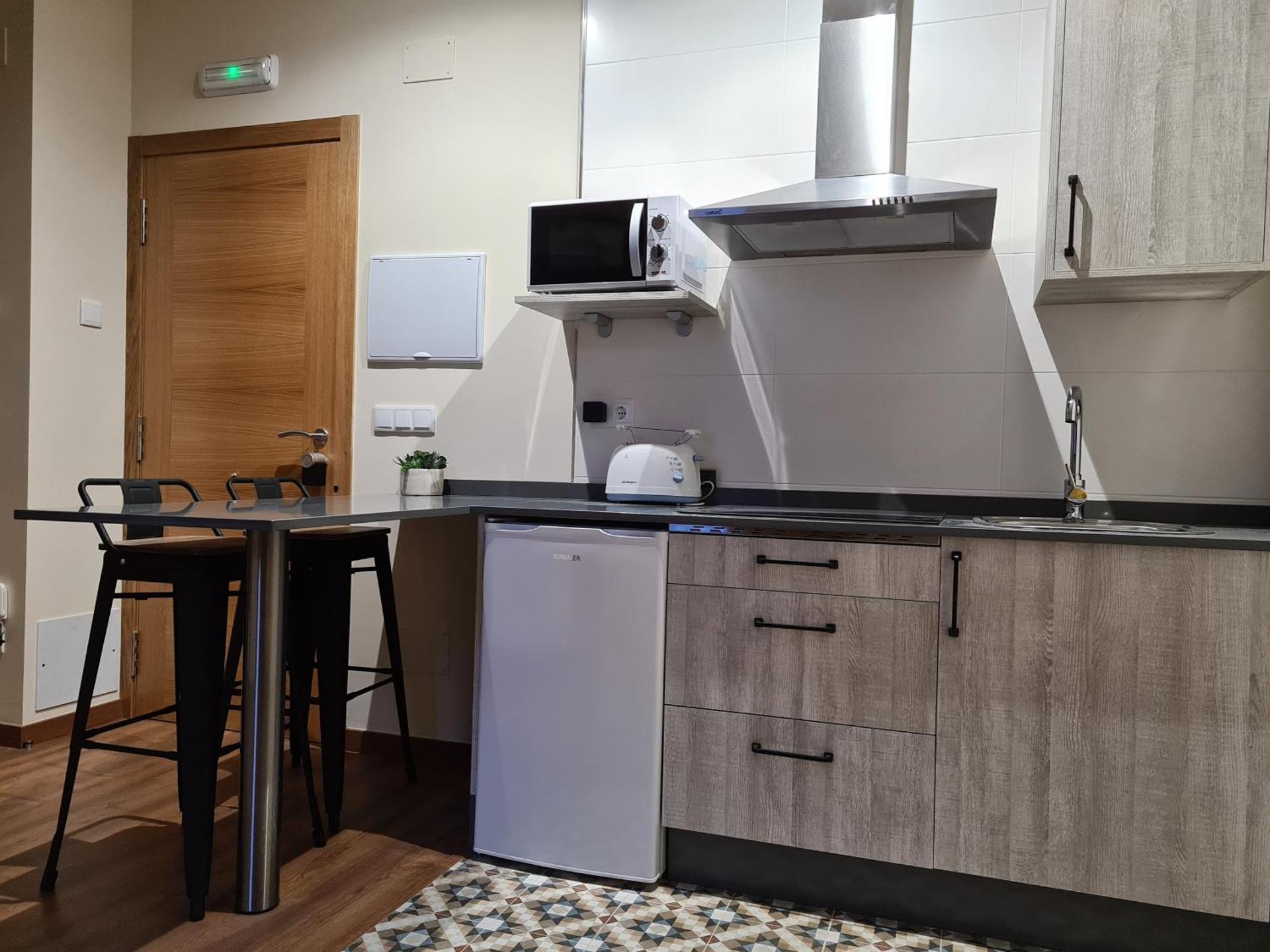 Kitchen or kitchenette