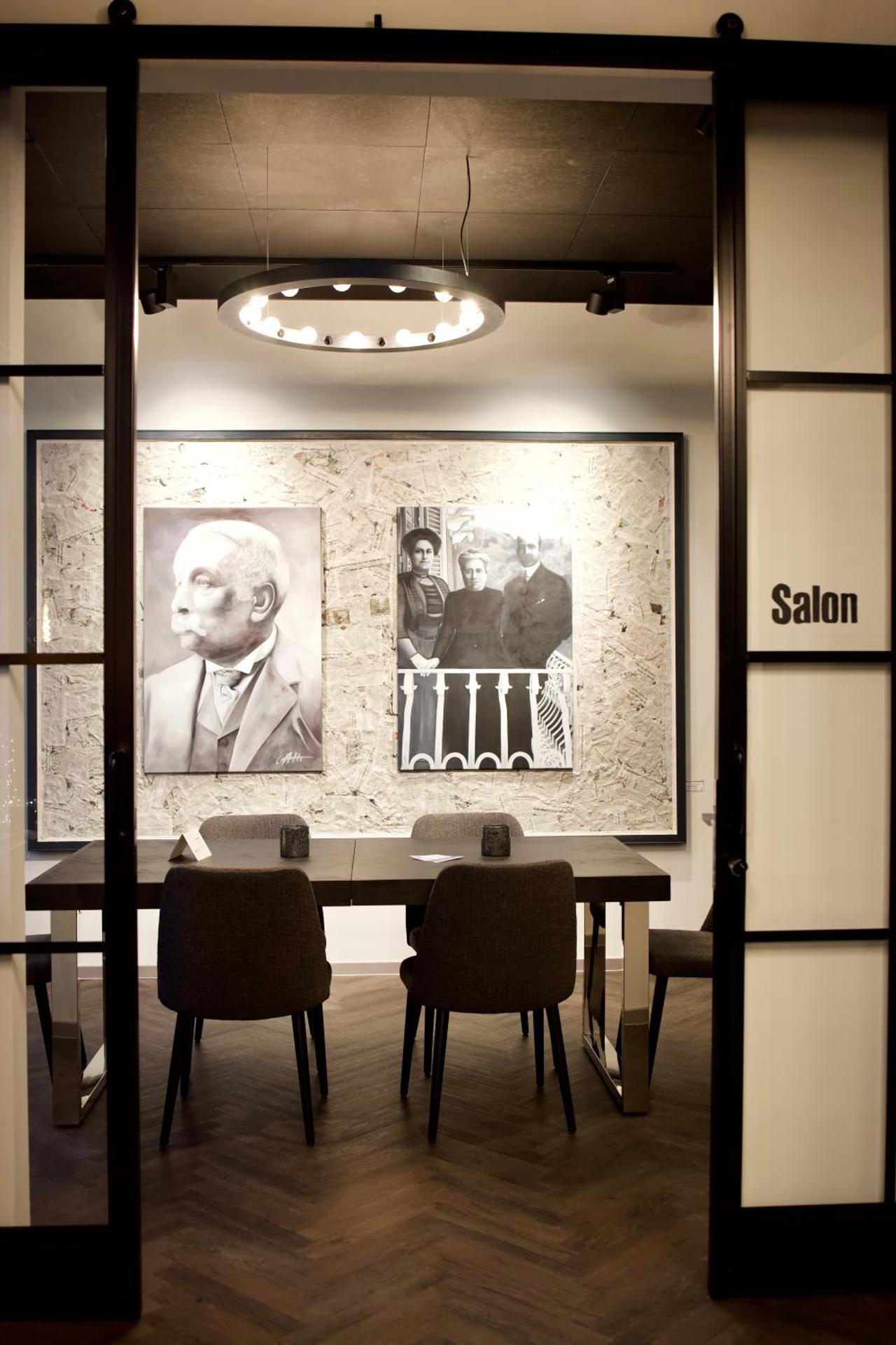 Meeting/conference room