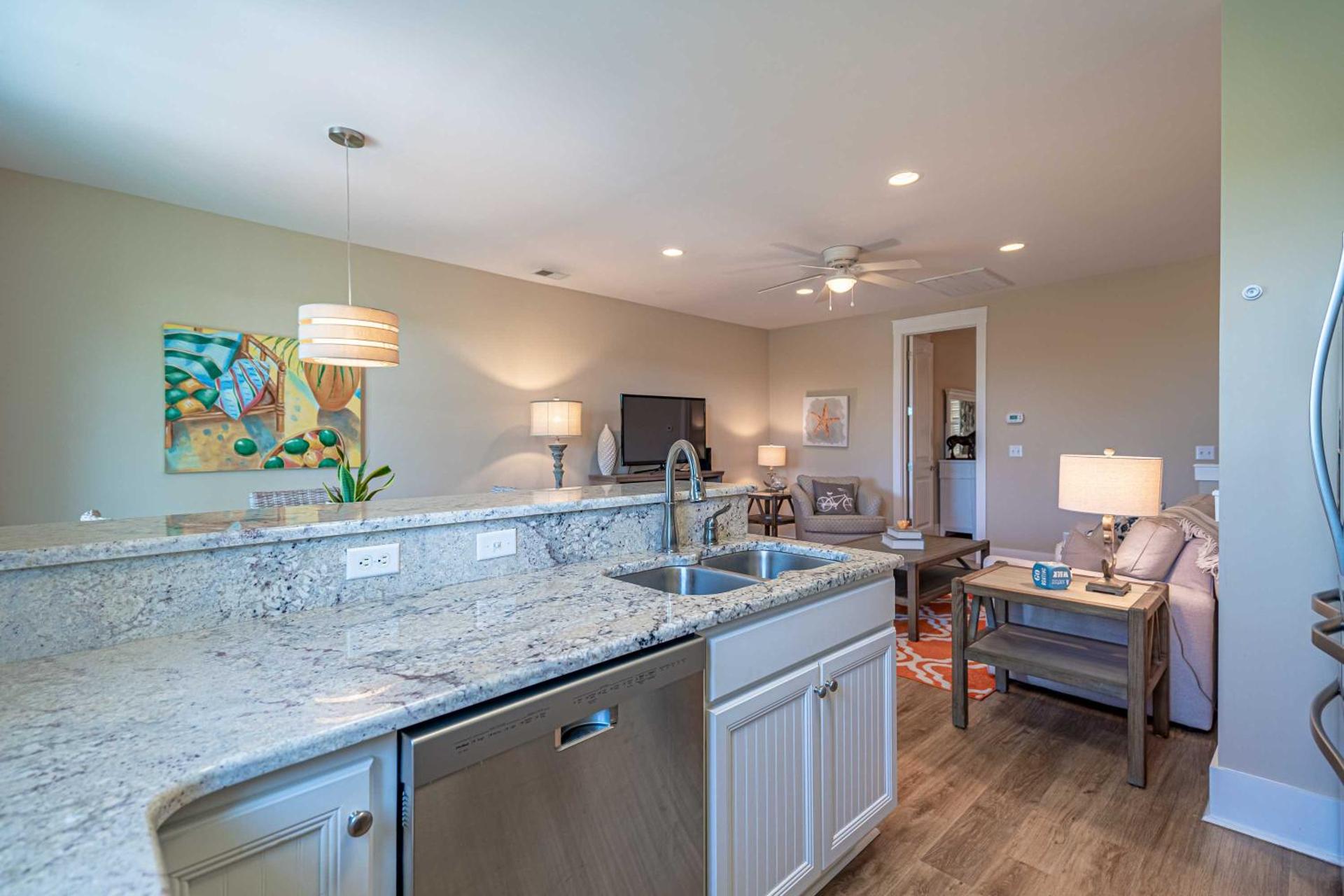 Resort Amenities Chic North Myrtle Beach Condo!