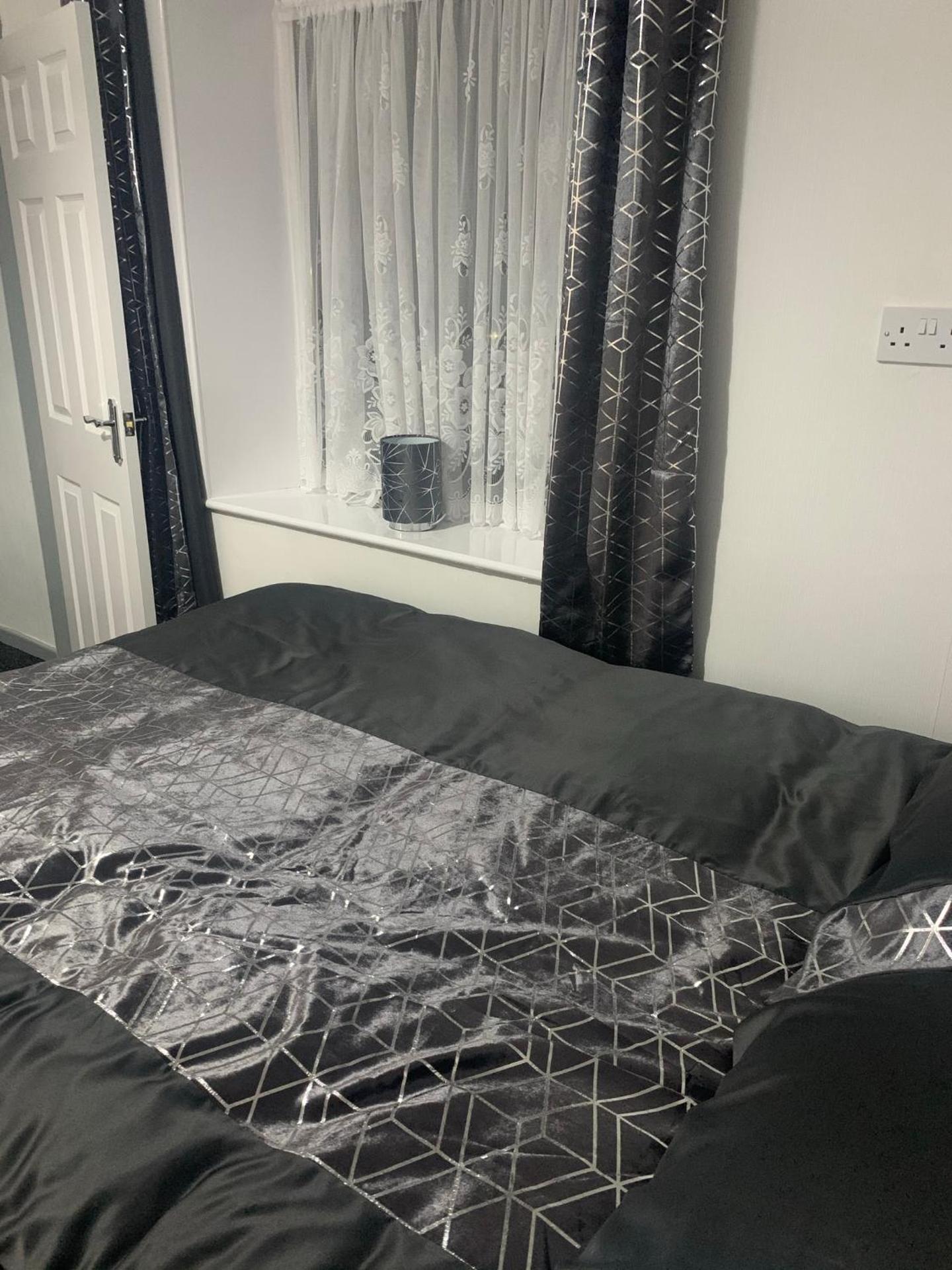 Travis House Three Luxury Modern Living free WiFi