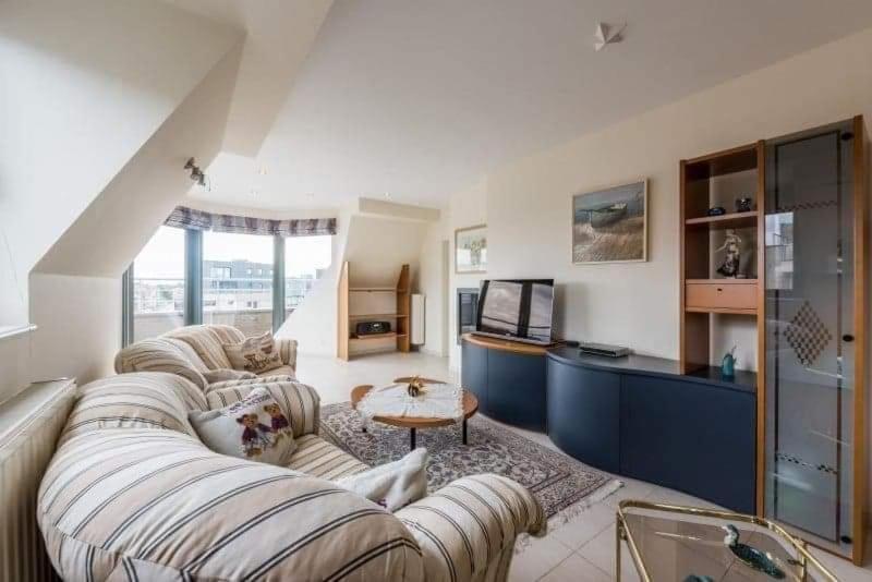 penthouse saint idesbald