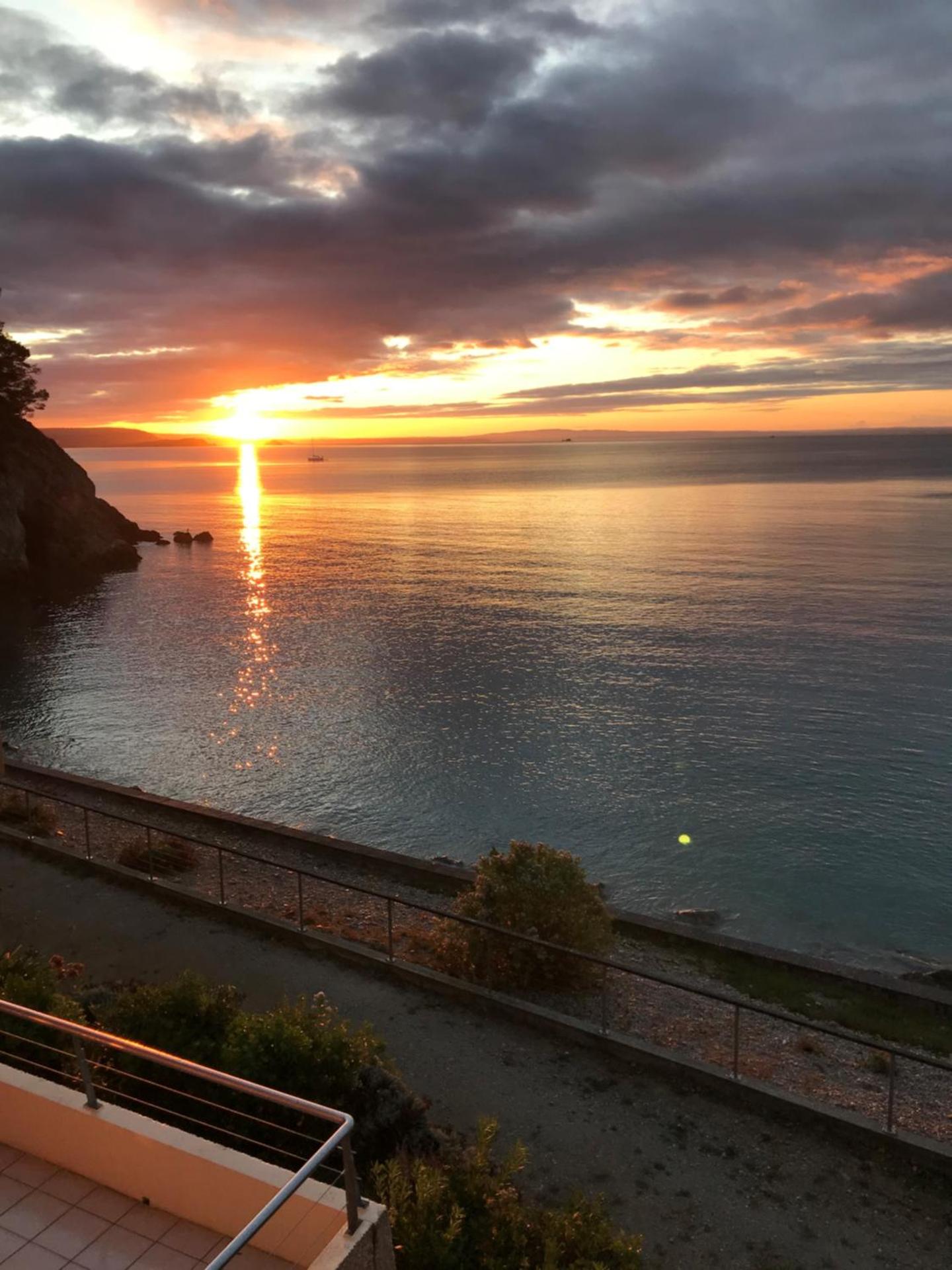 Appartement cosy les pieds dans l’eau, vue mer exceptionnelle