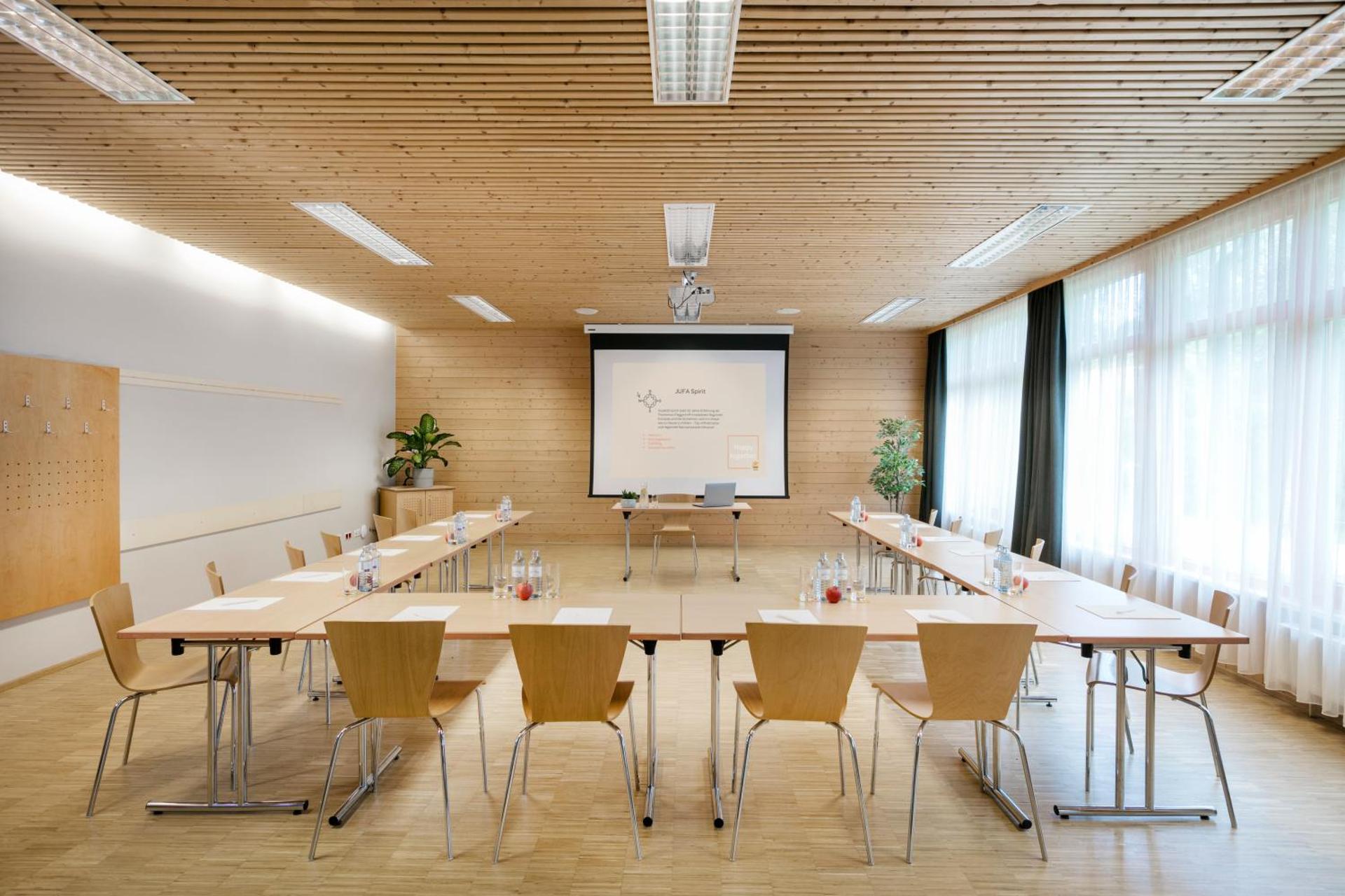 Meeting/conference room
