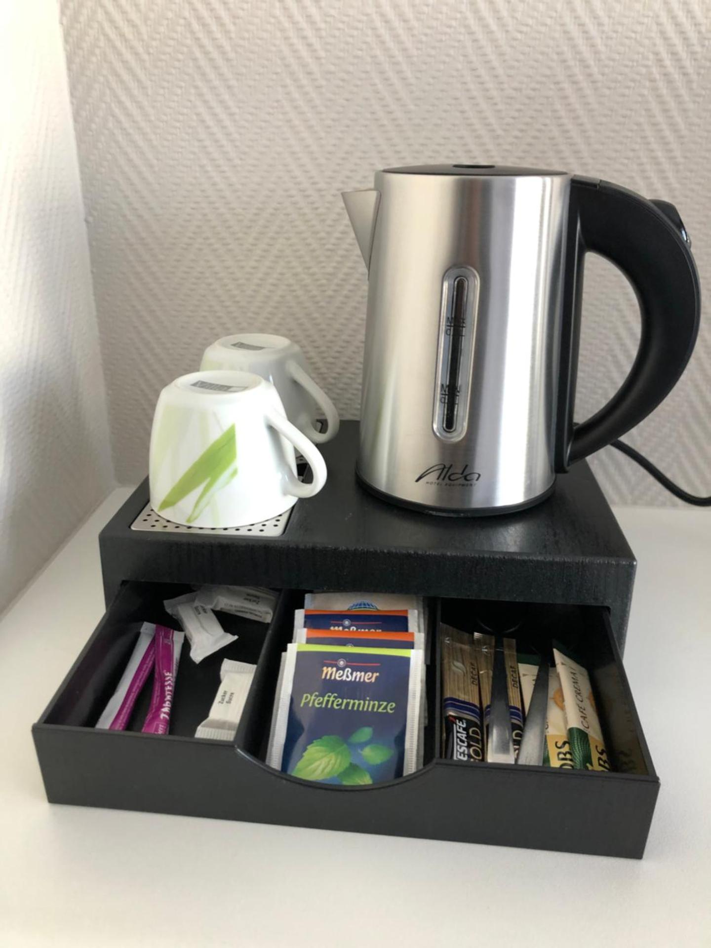 Coffee/tea facilities