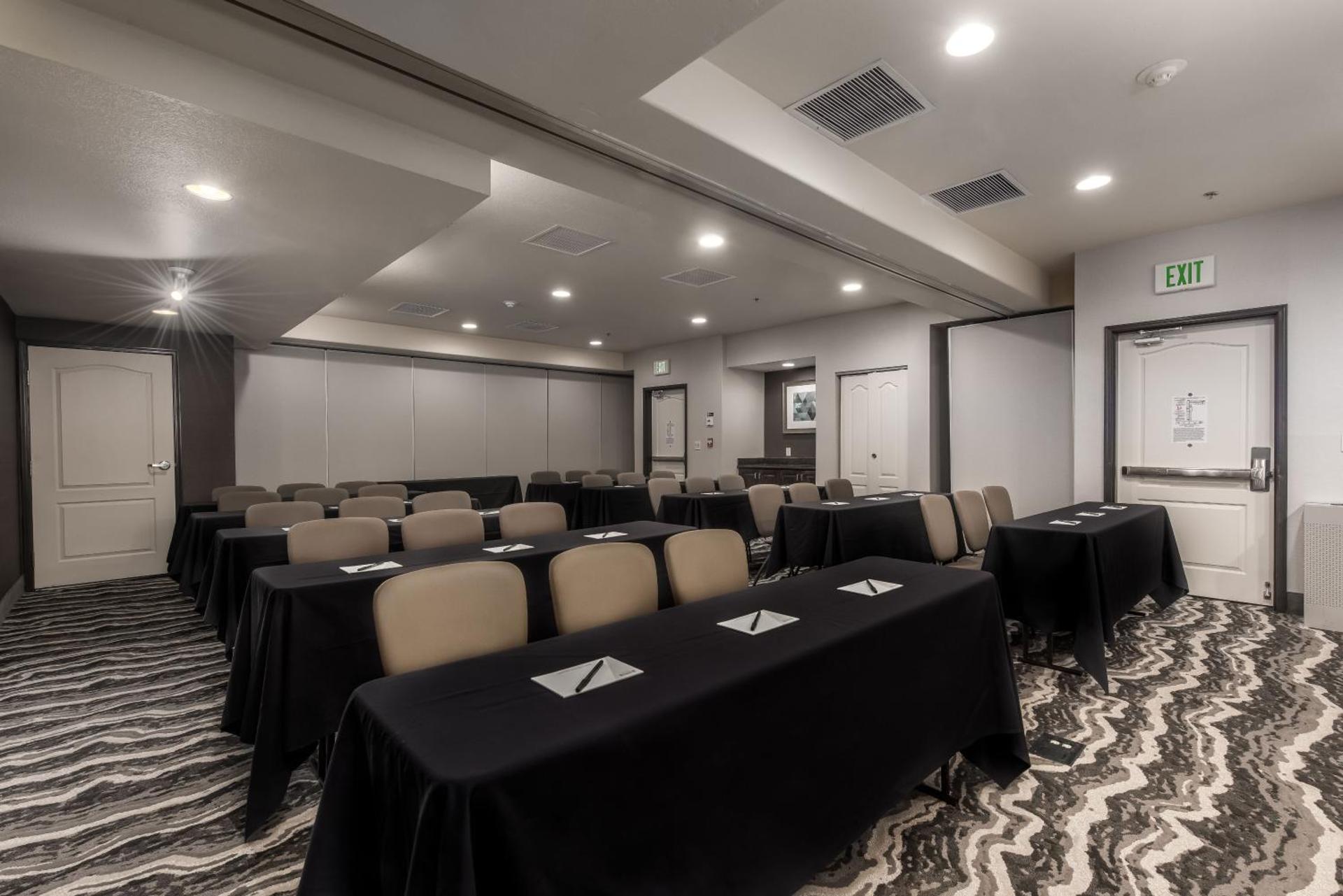 Meeting/conference room