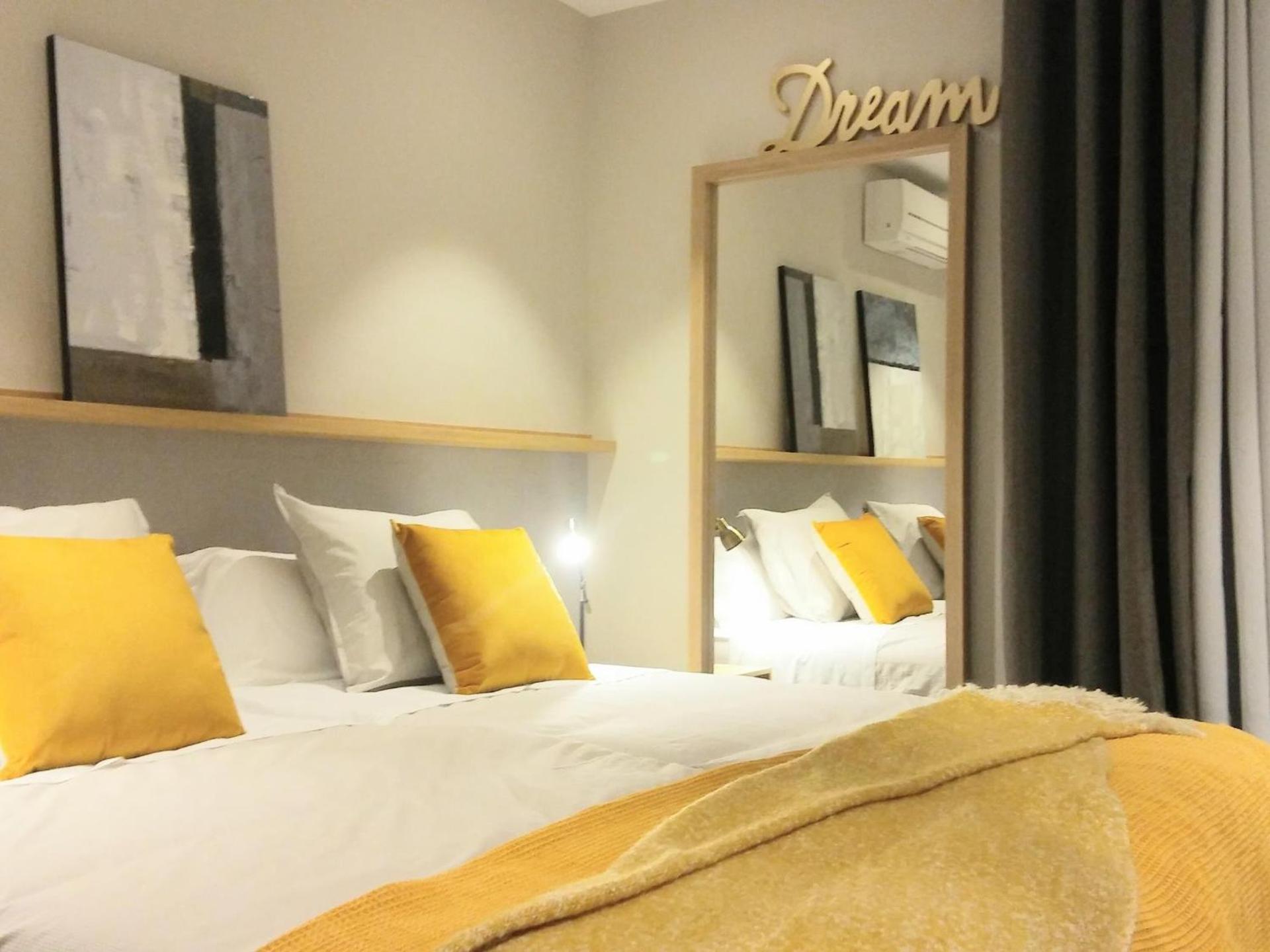 Sitges Spaces Sea View Paradise- 2 Bedrooms, 2 Bathrooms, Terrace, Amazing Sea Views