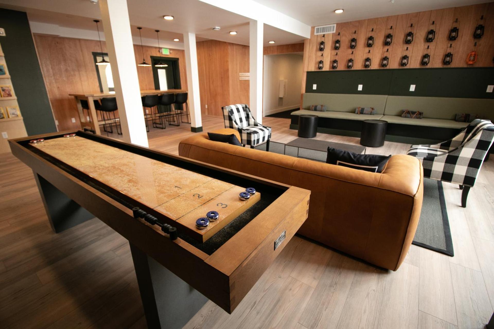 Communal lounge/ TV room