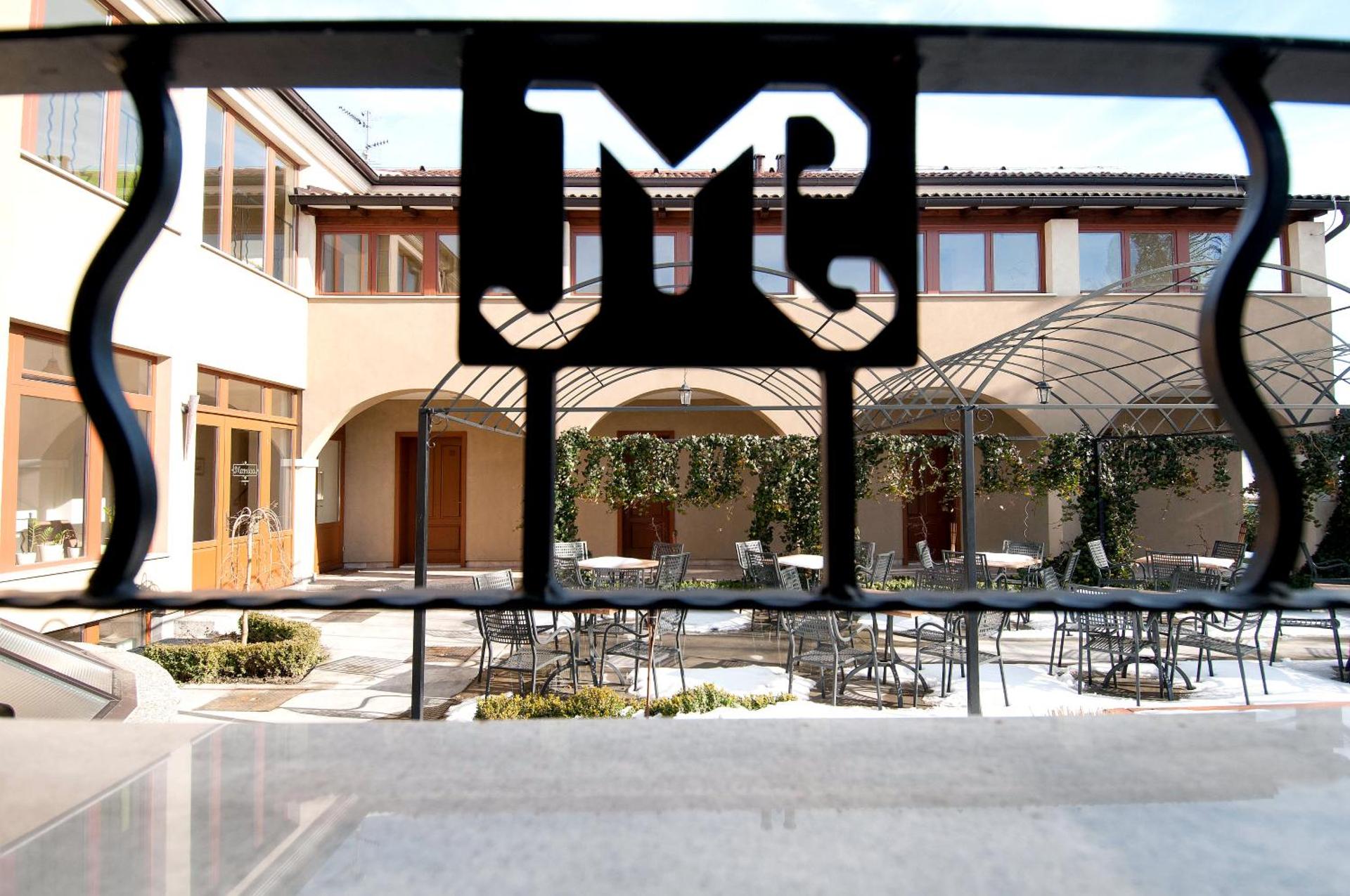 Property logo or sign