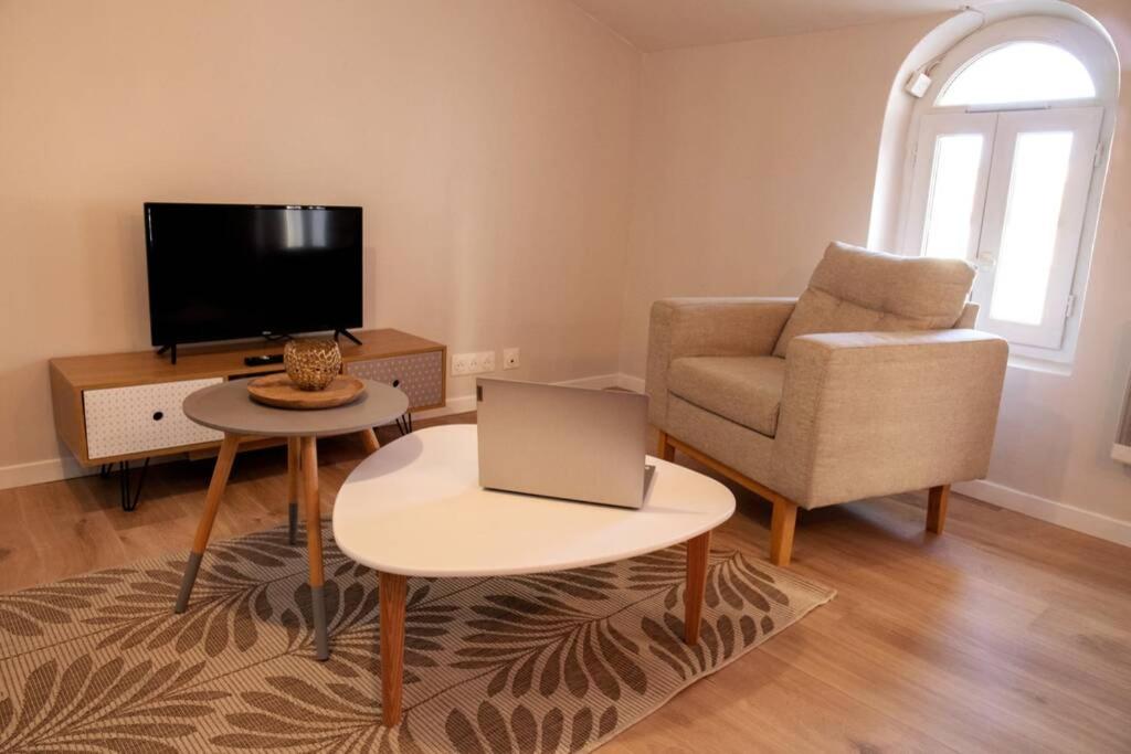 T2 au calme , Centre Historique , Entrée Autonome