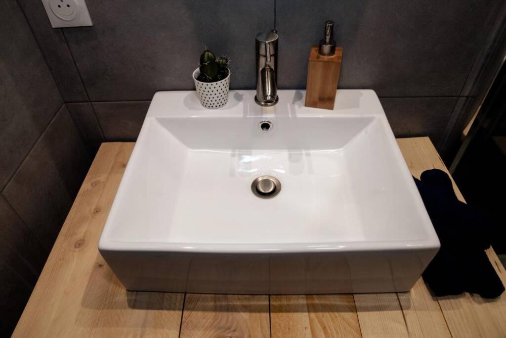 T2 au calme , Centre Historique , Entrée Autonome