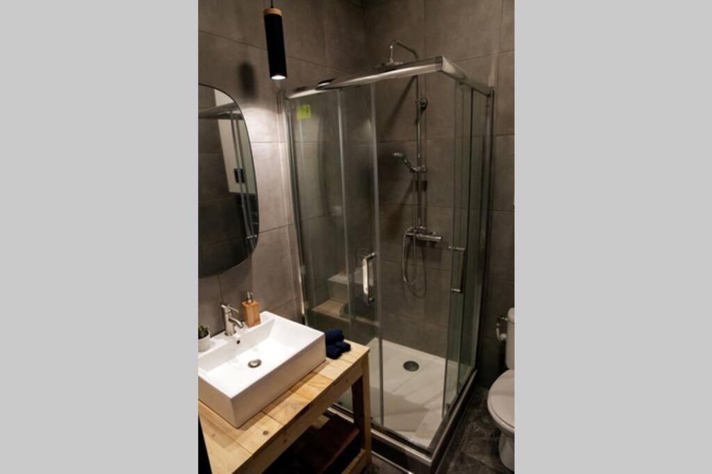 T2 au calme , Centre Historique , Entrée Autonome