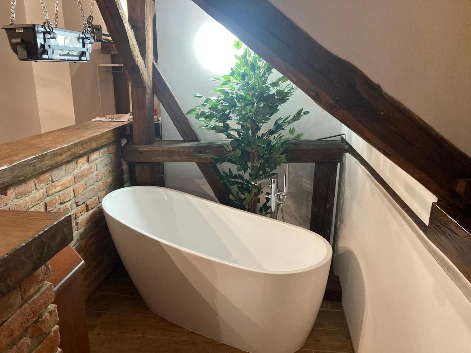 Apartmanový dům 13 Podkroví 1