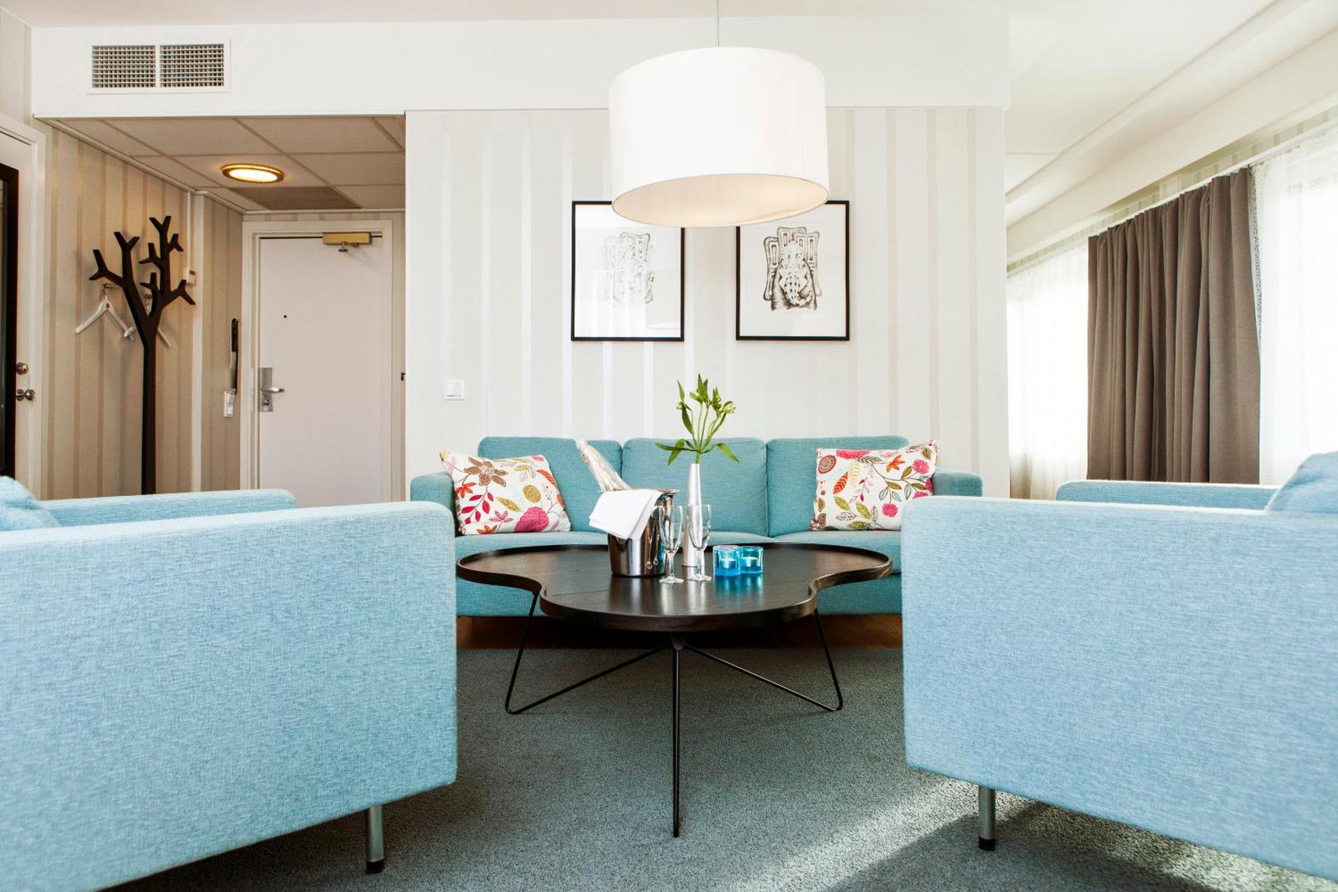 Photo of the whole room