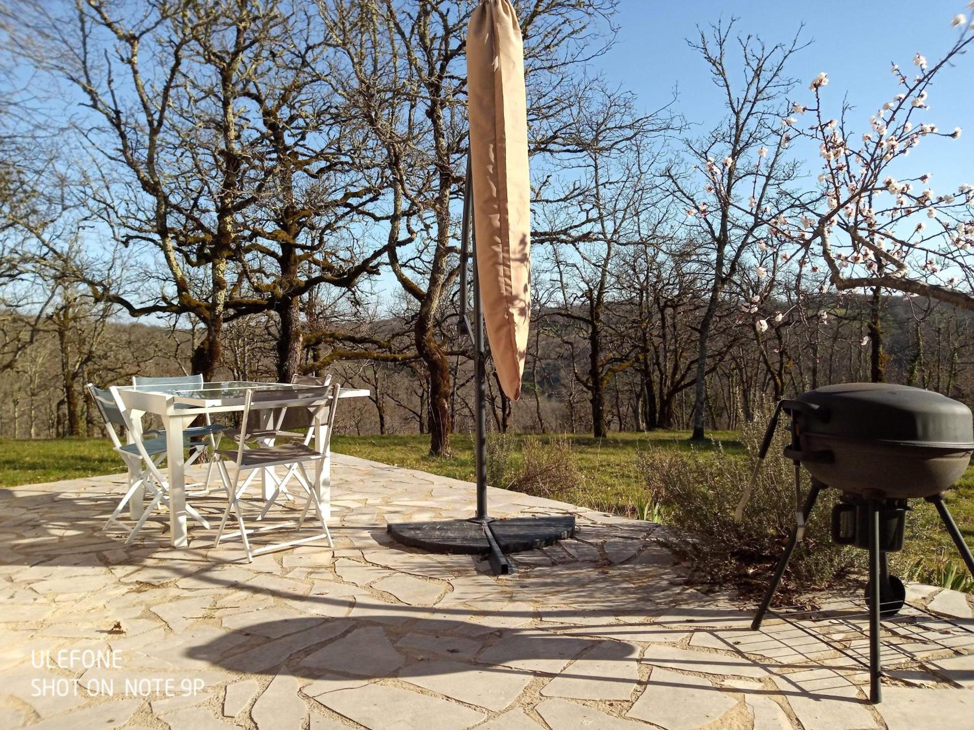 Location gîte proche Gourdon (46300) 4 à 6 personnes