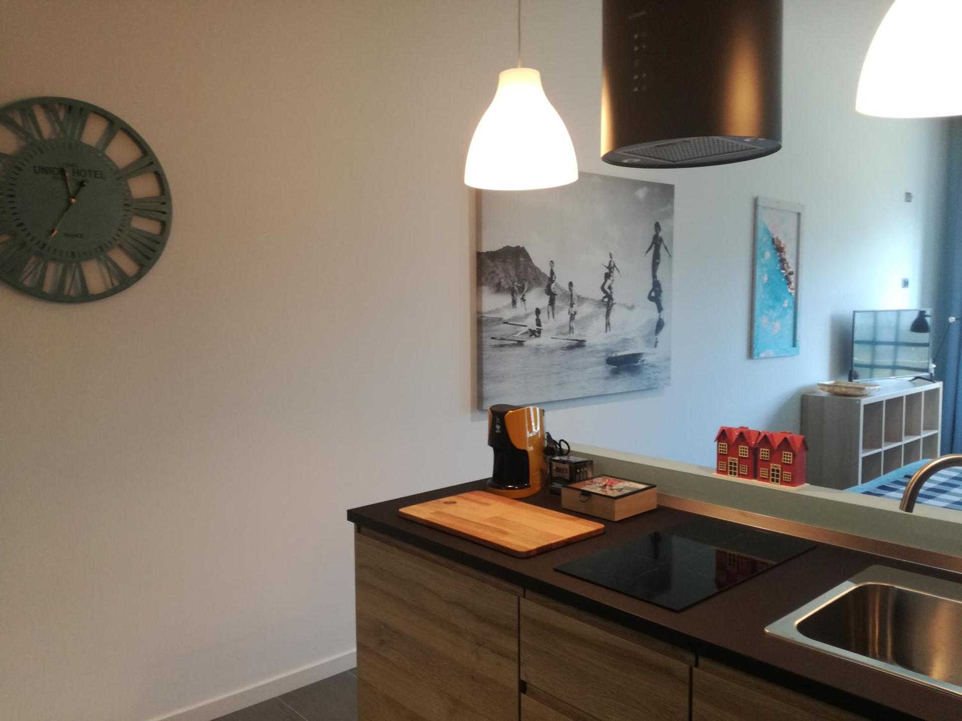 Kitchen or kitchenette