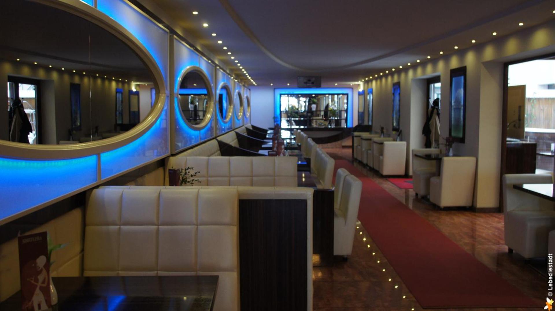 Lounge or bar