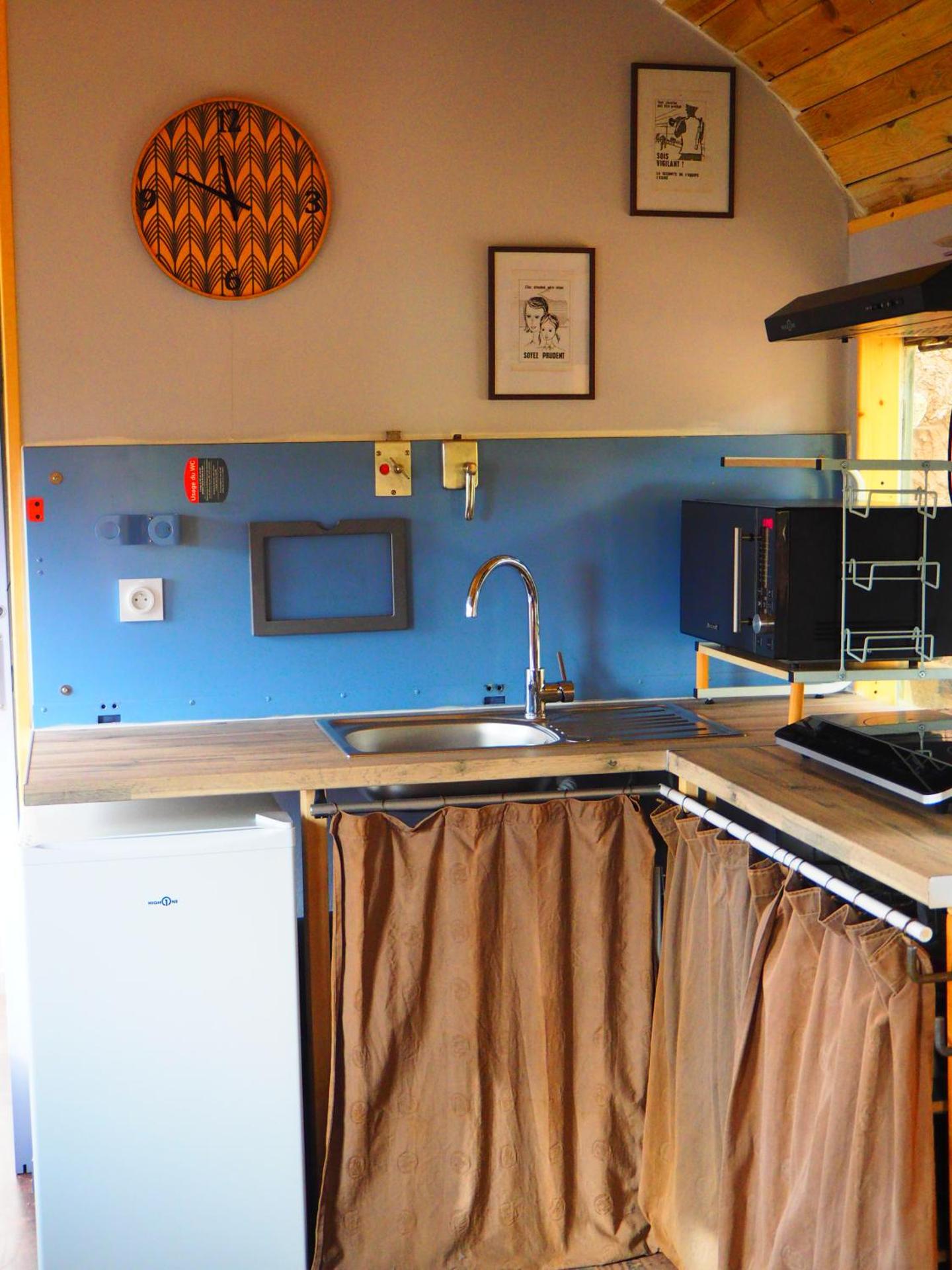 La gare de Millas (Gîte le wagon)