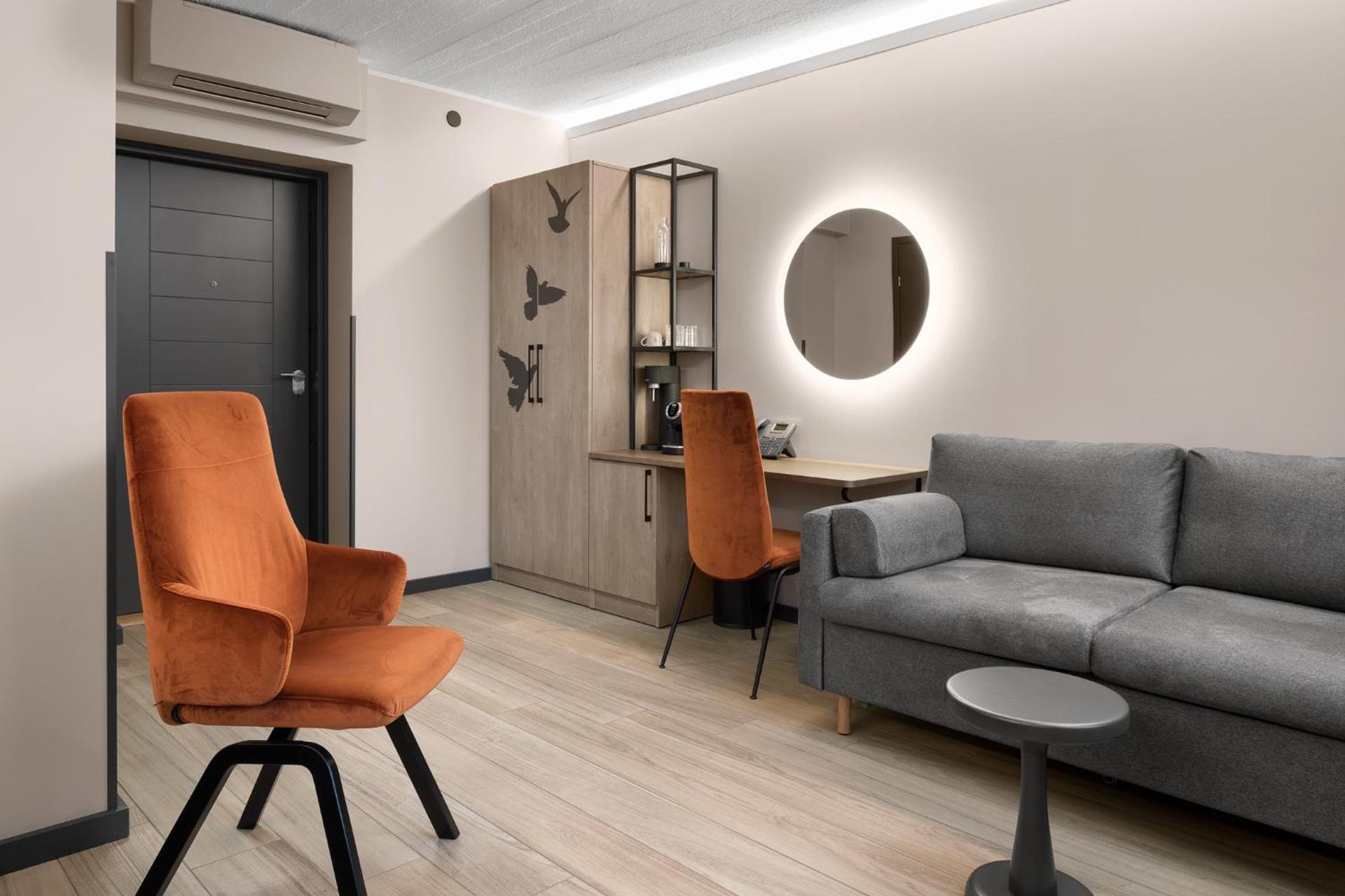 Photo of the whole room