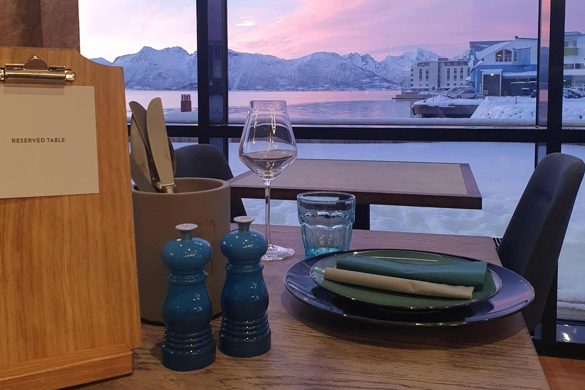 Restaurant/places to eat