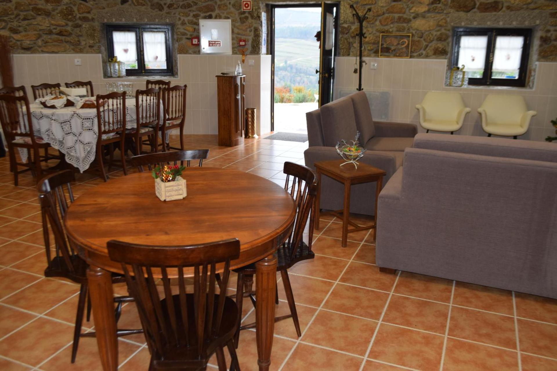 Communal lounge/ TV room