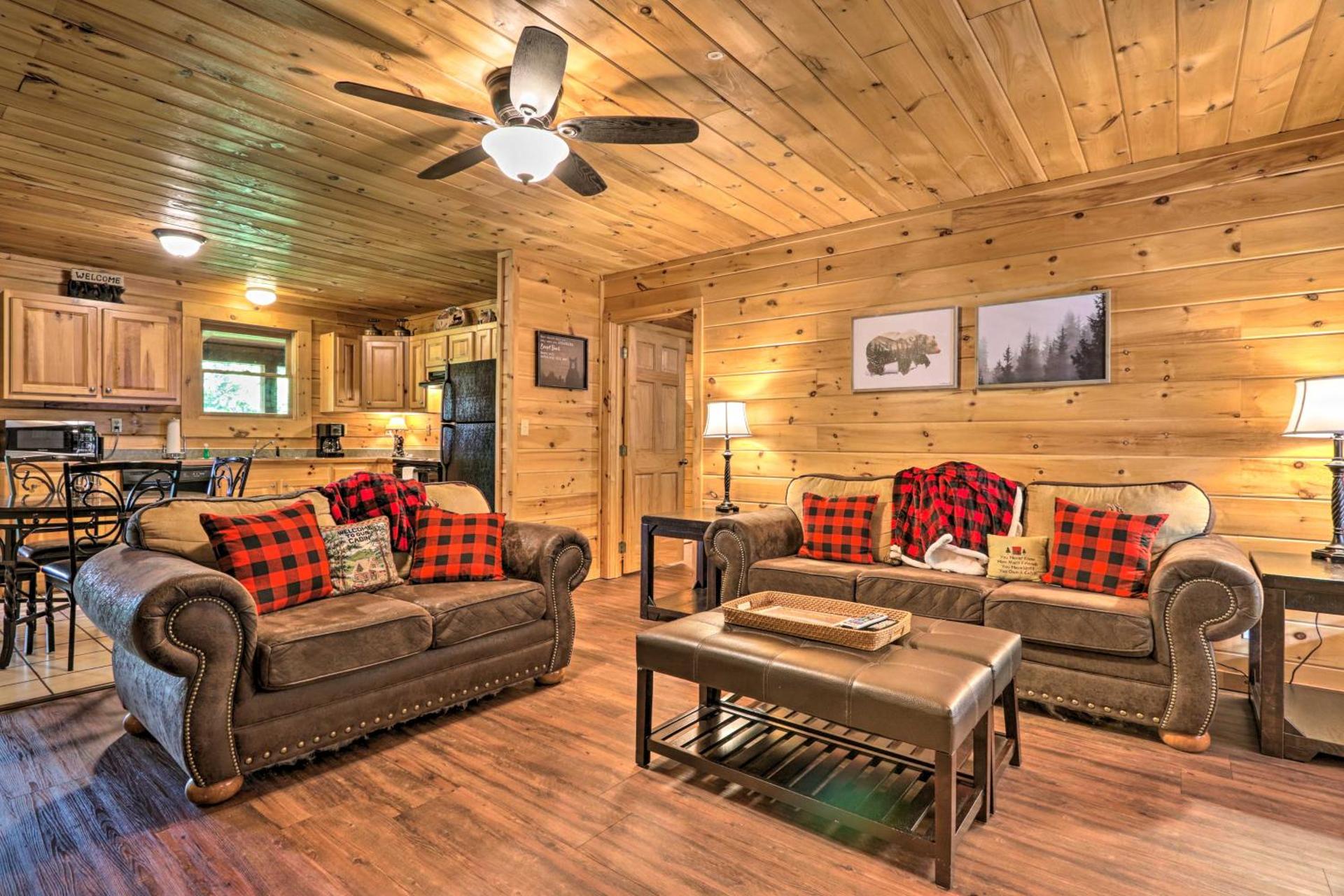 Cabin with Deck and Fireplace Less Than 3 Mi to Dollywood!