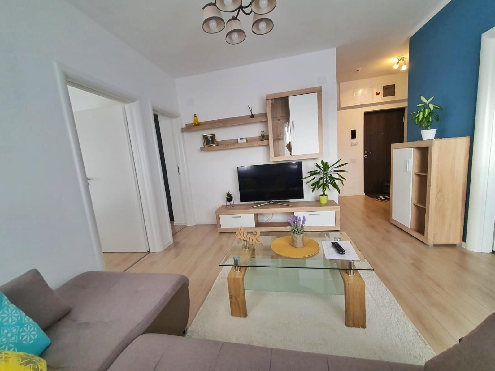 Skyblue Central apartment - 2 Bedrooms & free parking