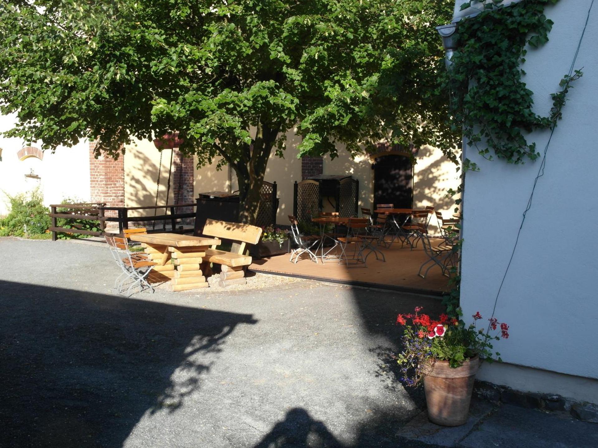 Pension und Gaststätte "Zur Brauschänke"