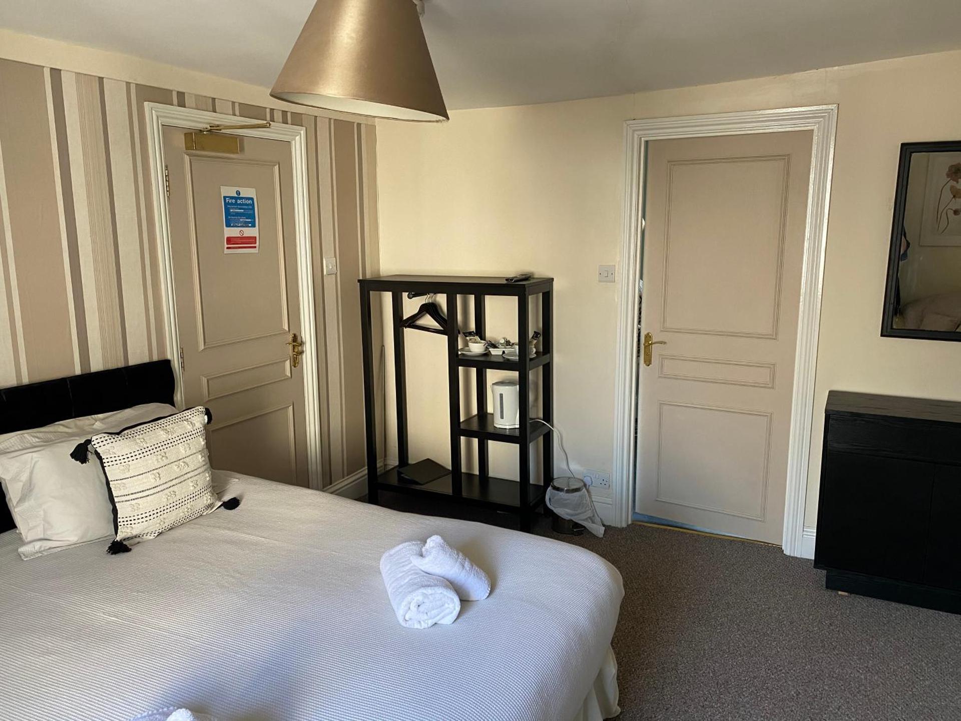 Large Double Room