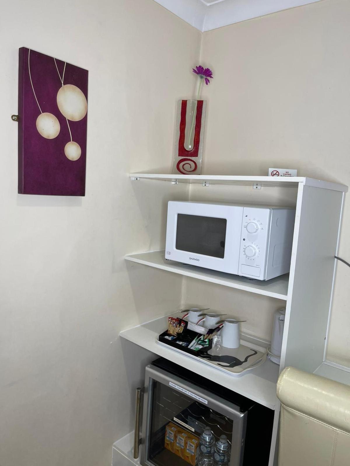 Coffee/tea facilities