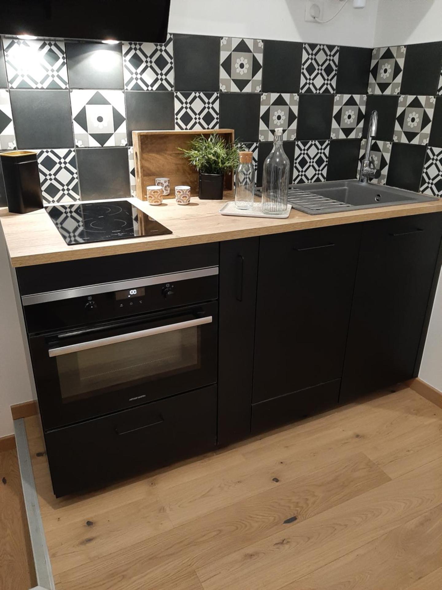 LOUHANS Les Petites Arcades avec ses deux appartements coté Arcades et coté cour