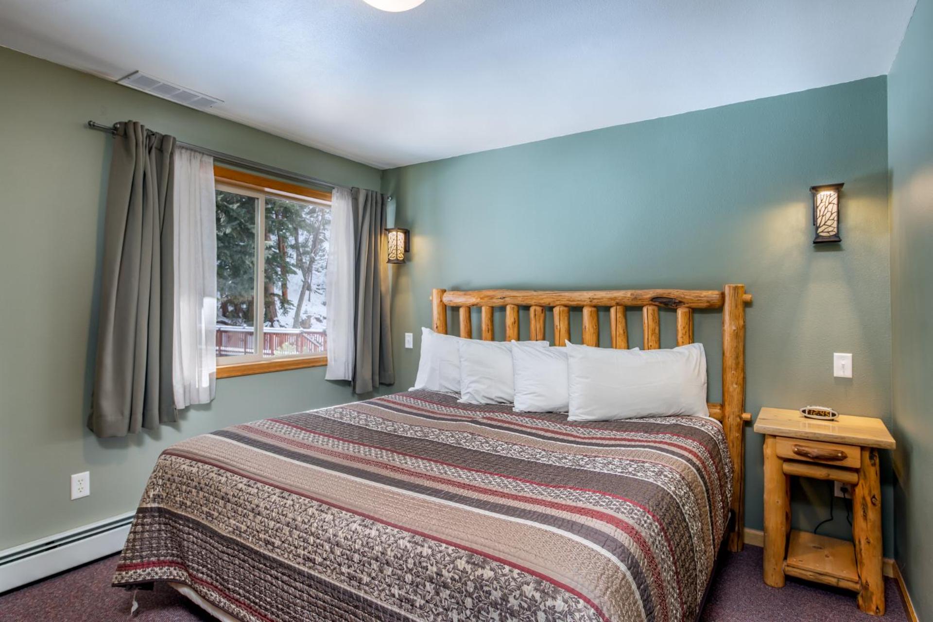 Riverview Suite End Unit