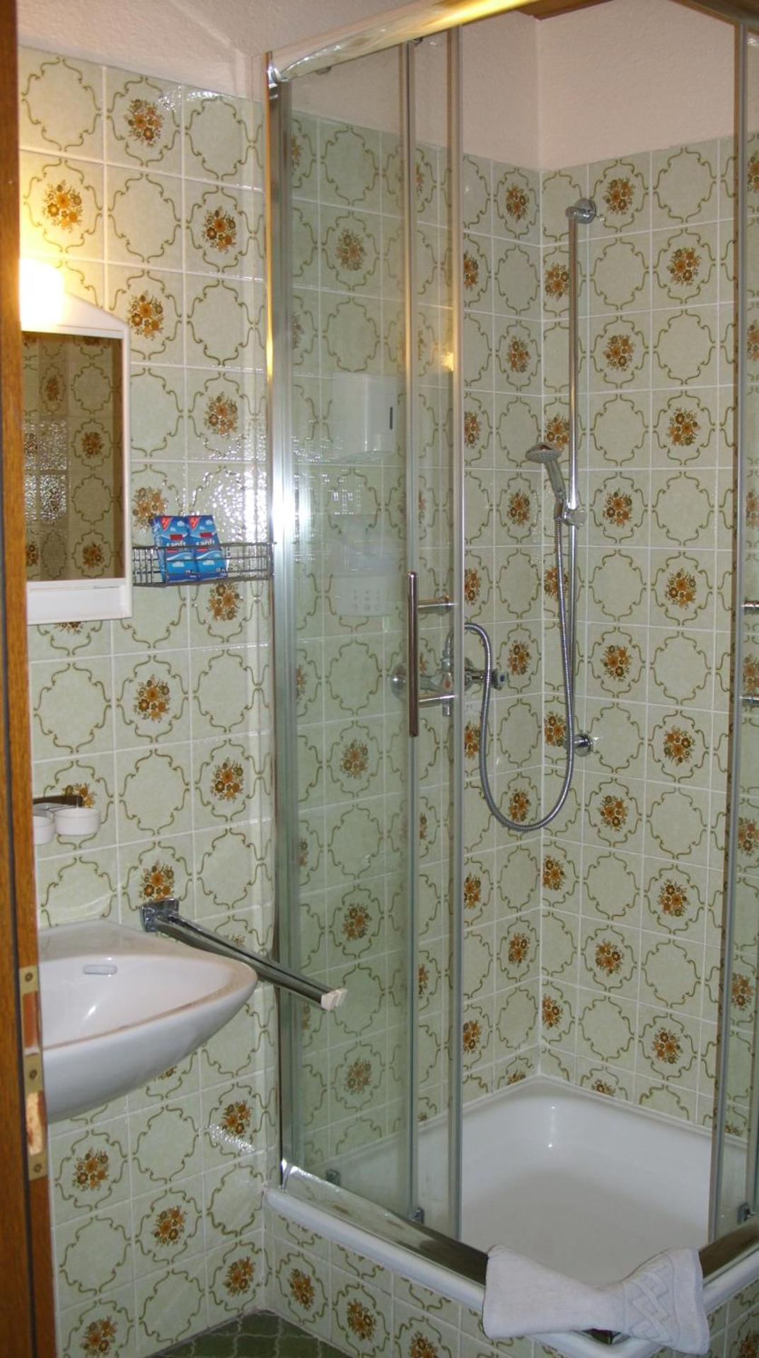 Triple Room with Private En-suite Bathroom and South Facing Balcony