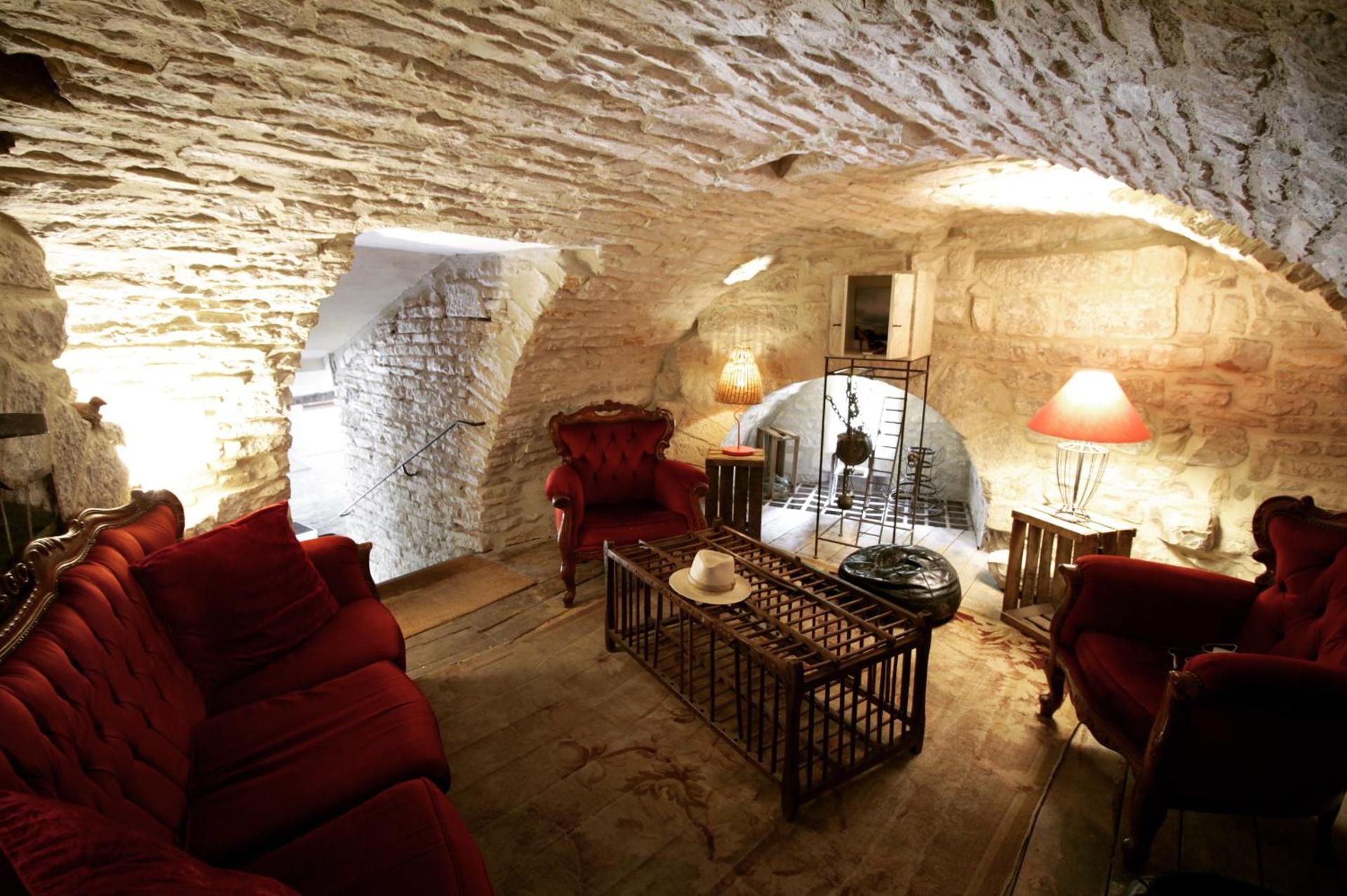 Communal lounge/ TV room