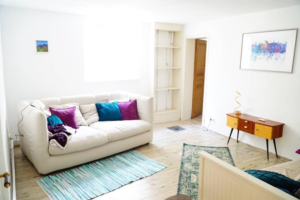 Gemütliche 3-ZKB WC SouterrainWohnung in Bestlage