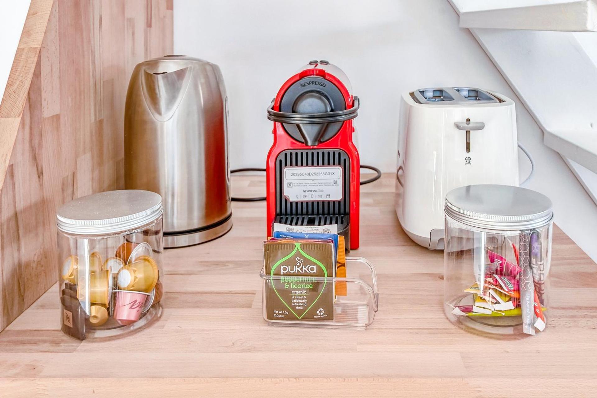 Coffee/tea facilities