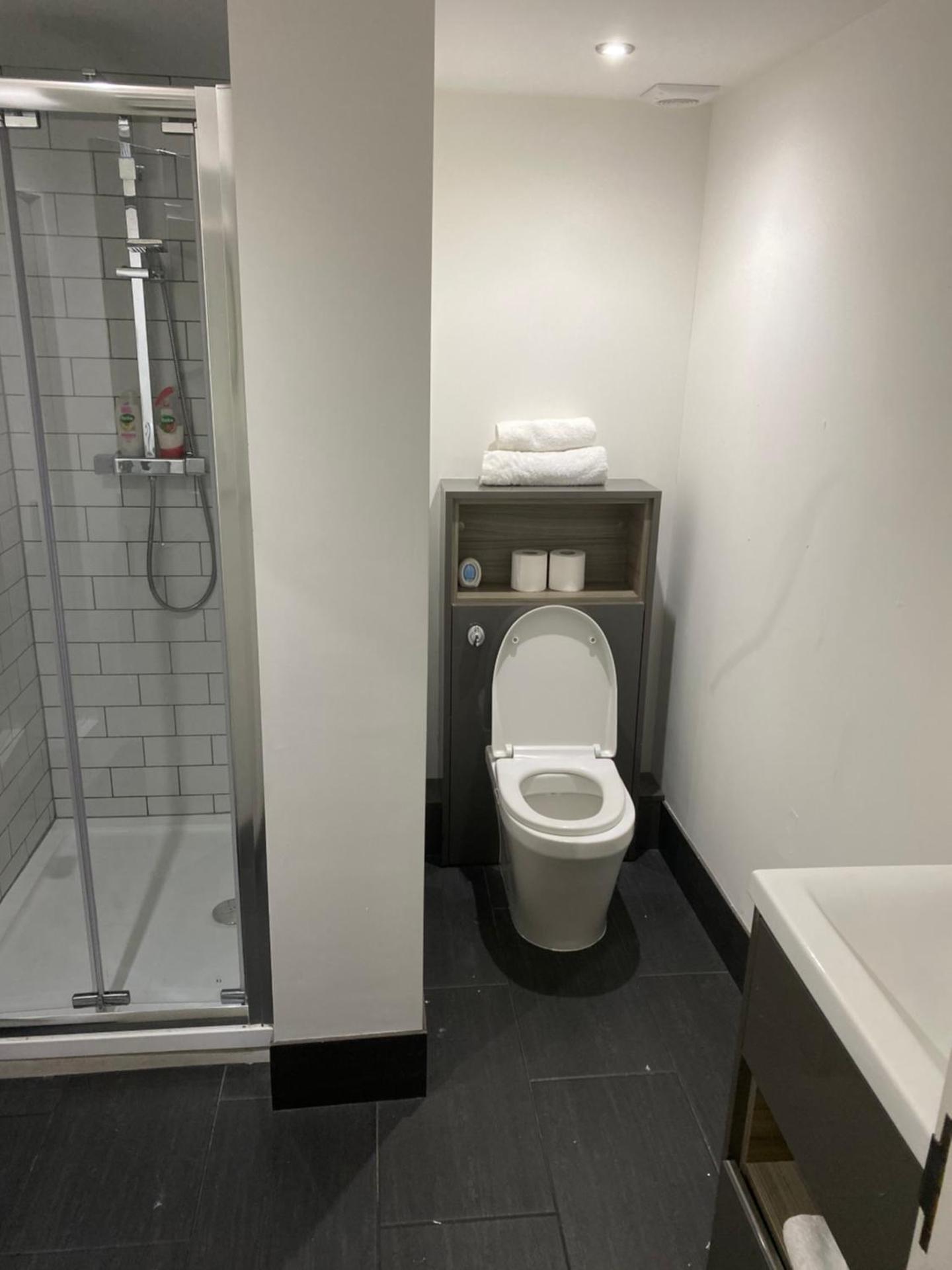 Double or Twin Room with Bathroom