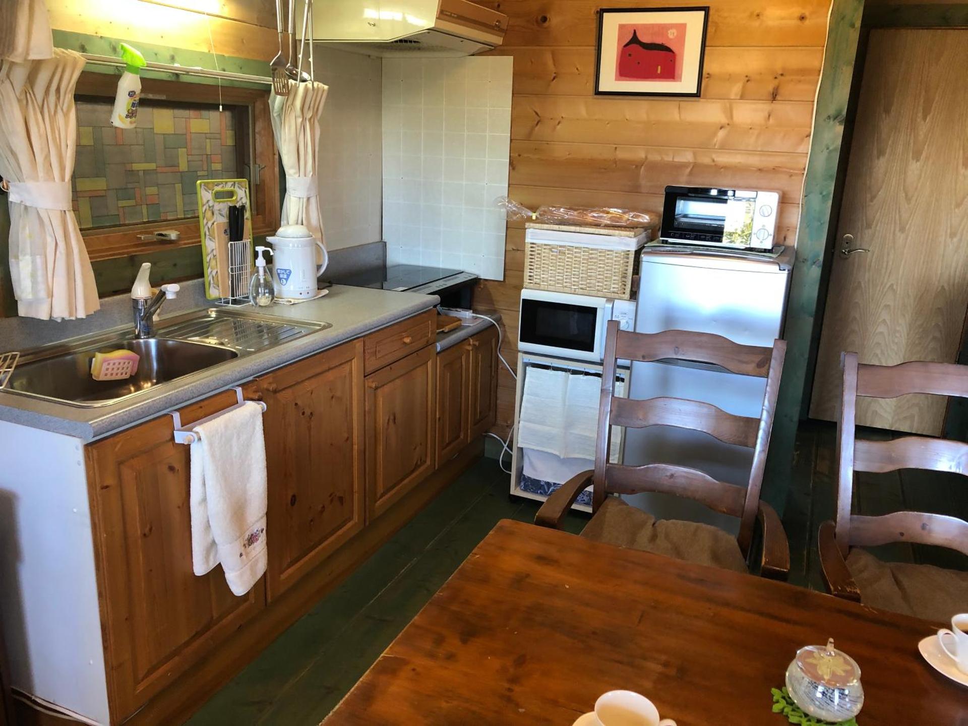 Kitchen or kitchenette