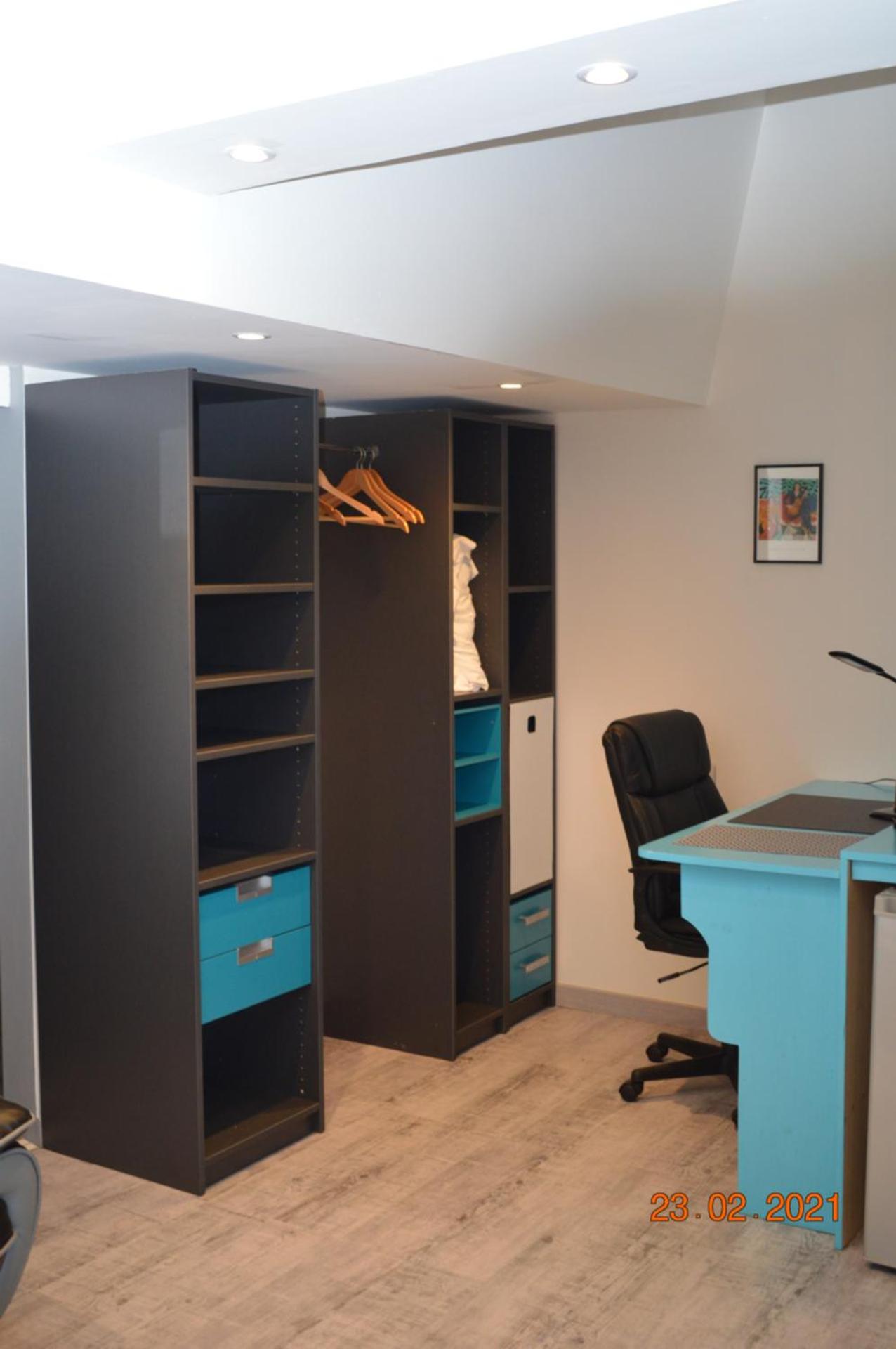 Suite with Mountain View