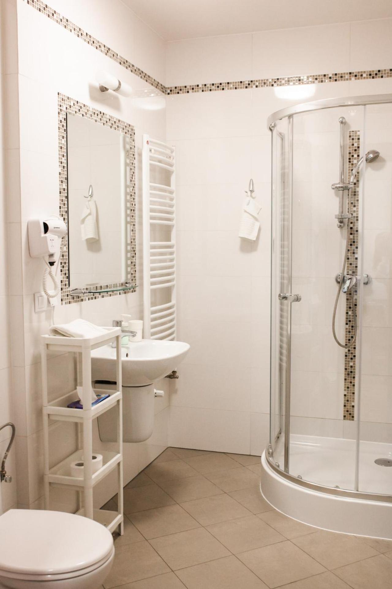 Zamkowa, Pokoje Gościnne