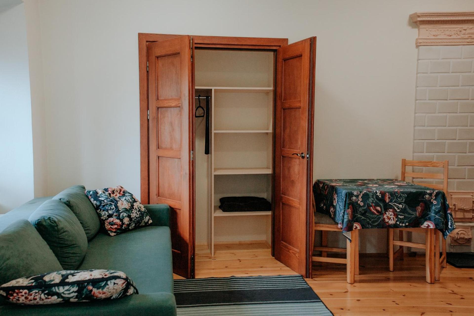 Zamkowa, Pokoje Gościnne