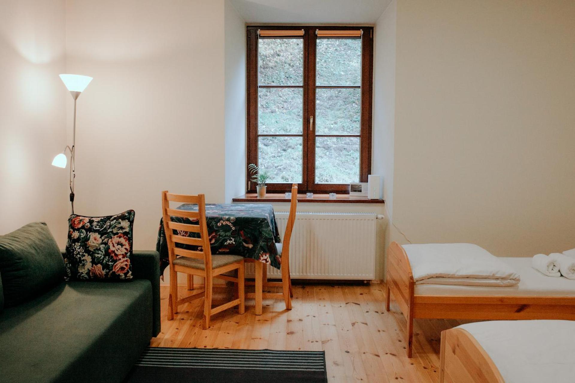 Zamkowa, Pokoje Gościnne