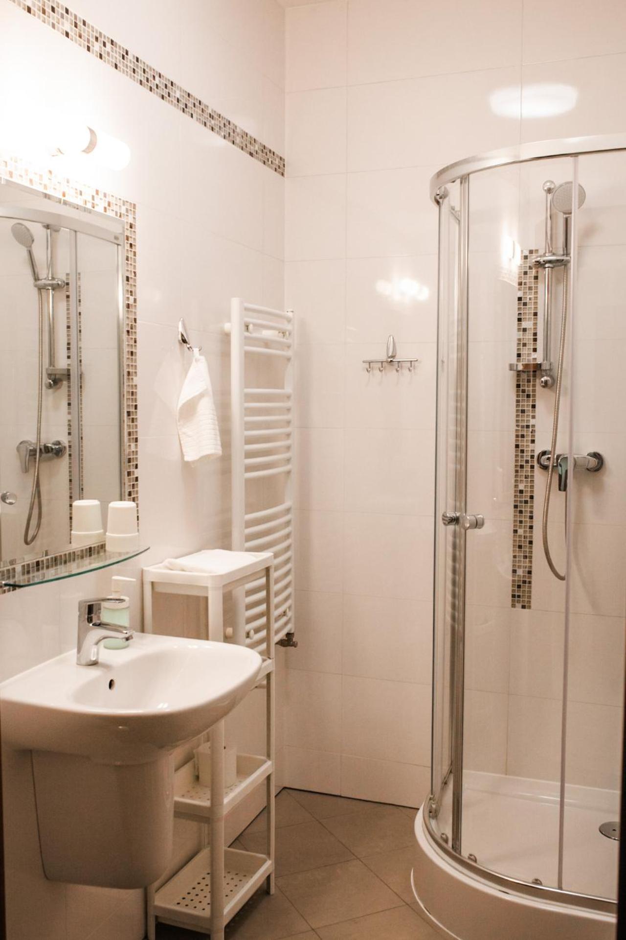 Zamkowa, Pokoje Gościnne