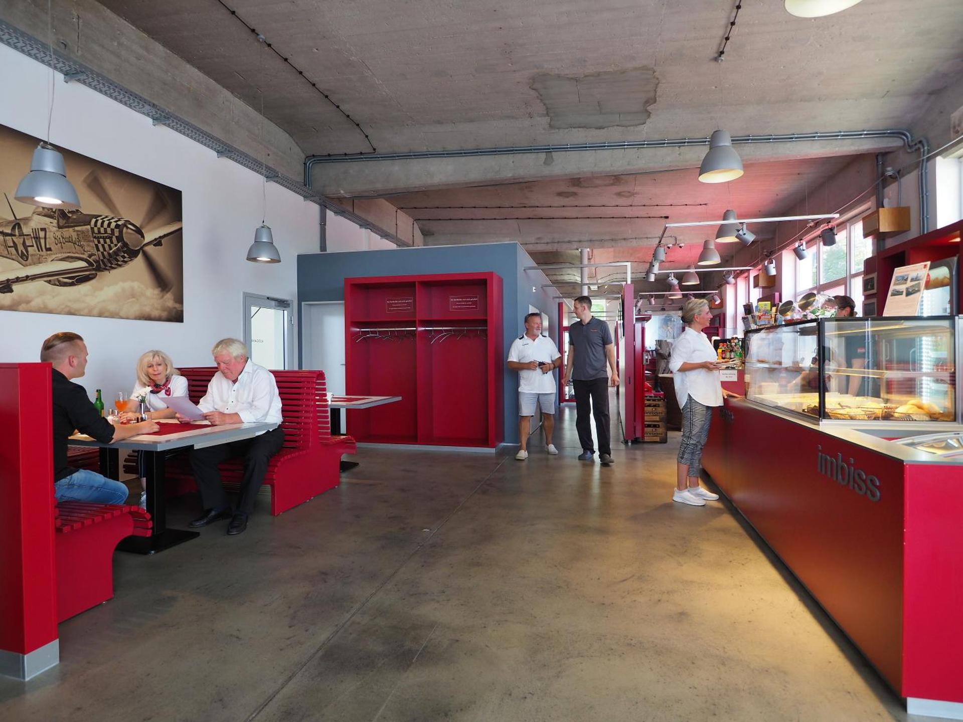 Restaurant/places to eat