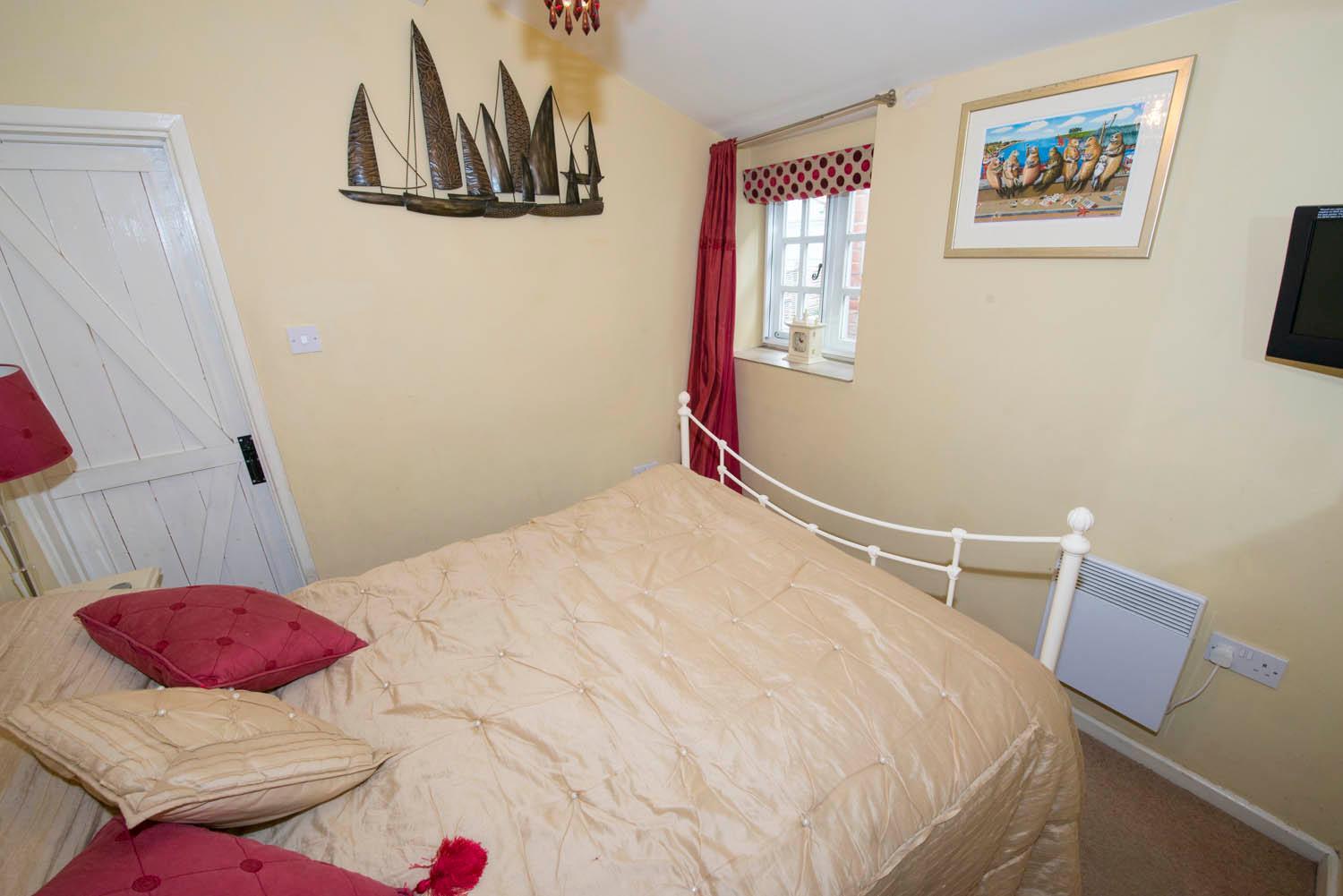 1 bedroomed Cottage near quay