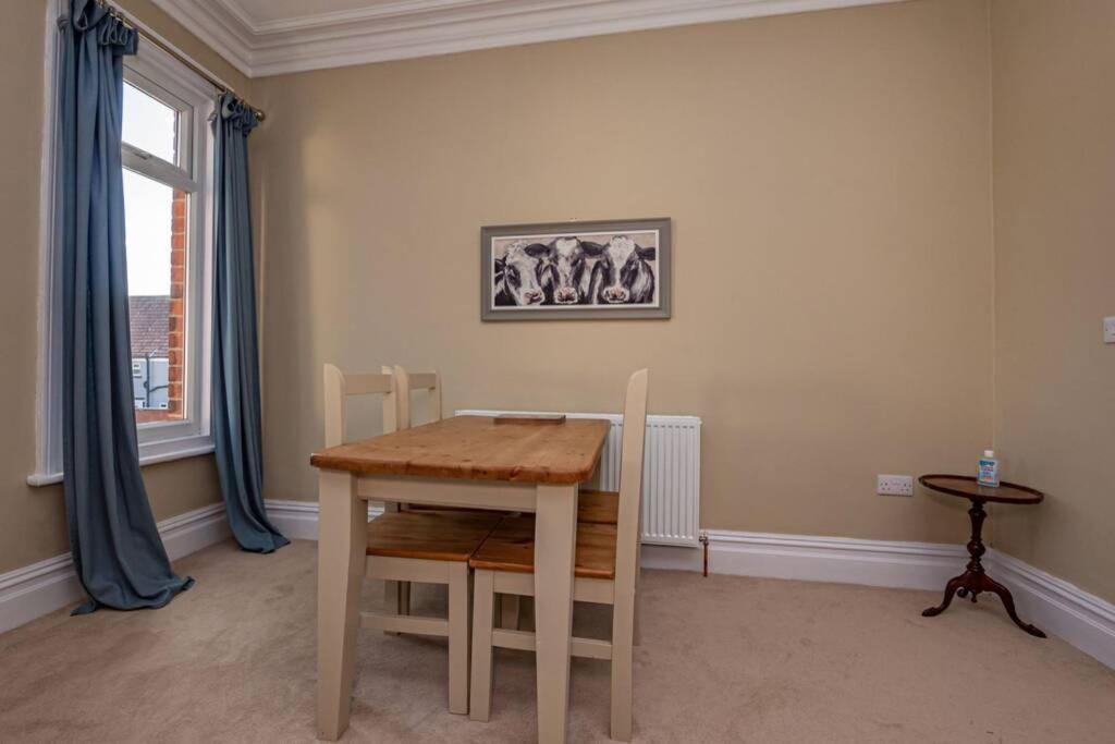 Cliff Top, Hornsea, Close to Sea